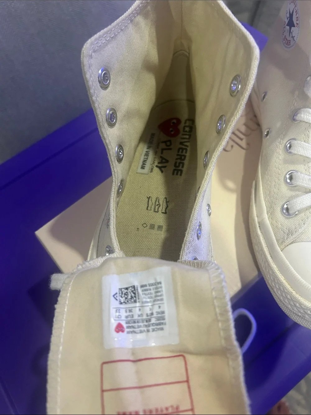 Converse Cream High-Top Sneakers with Red Heart Graphic